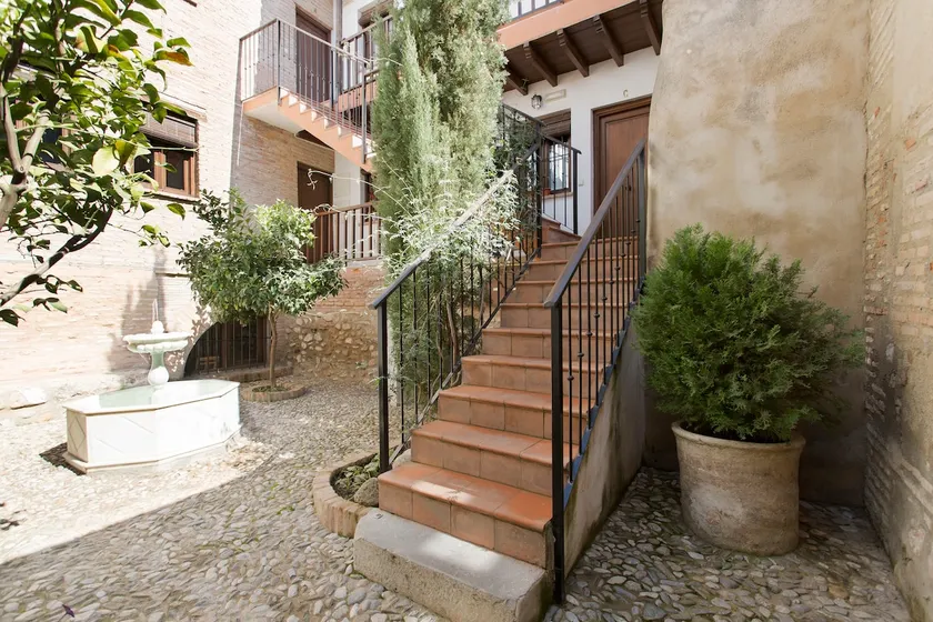 Apartment Puerta Elvira Centro free parking! - Image 1