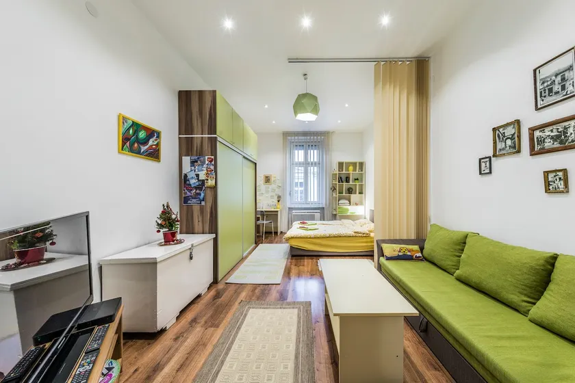 Green Thea Apartment / Free Parking - Image 1