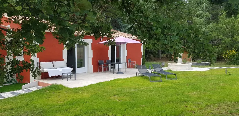 Charming house classified 4 stars in Luberon Protected Natural Regional Park - Image 1