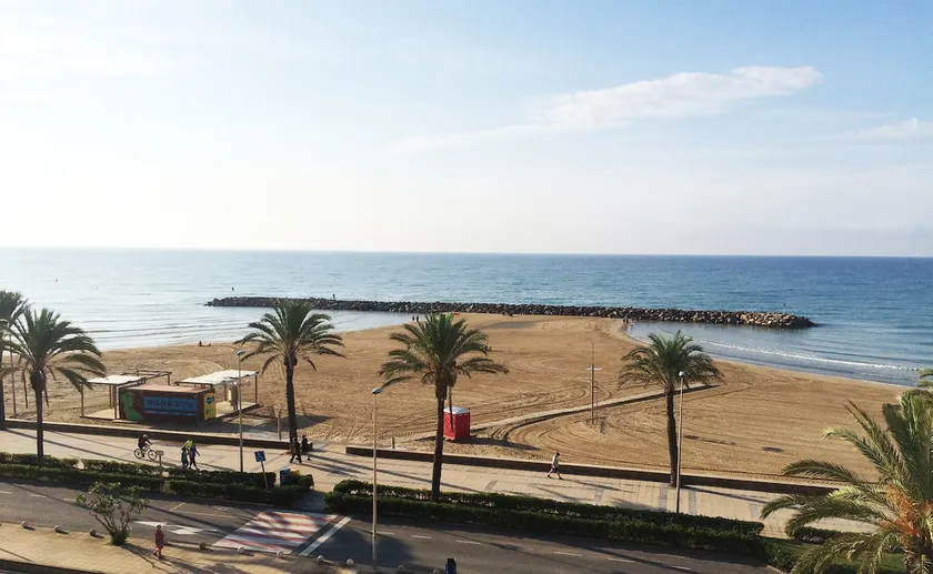 Amazing Apt. + huge roof private terrace seafront - Image 1