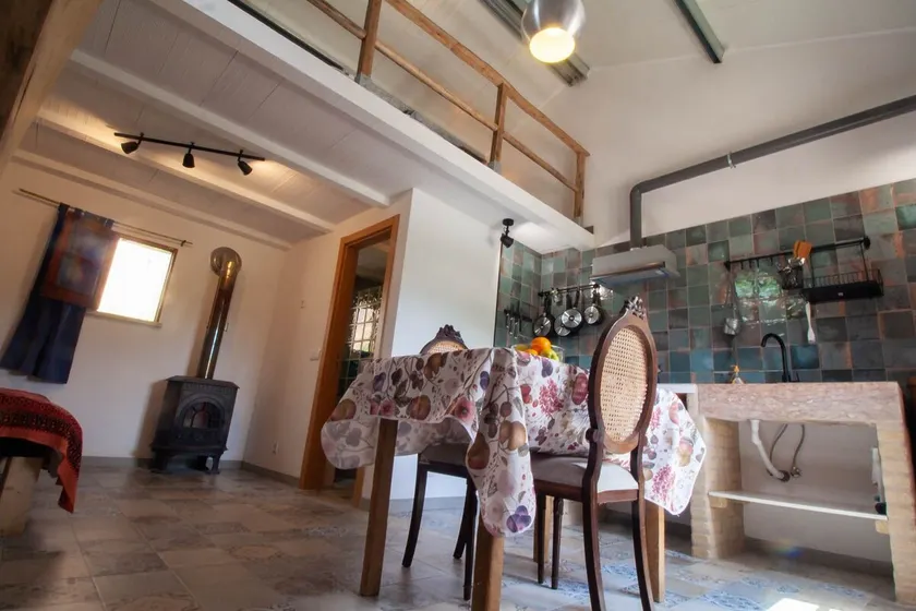 Flamingo, peaceful studio surrounded by nature - Image 1