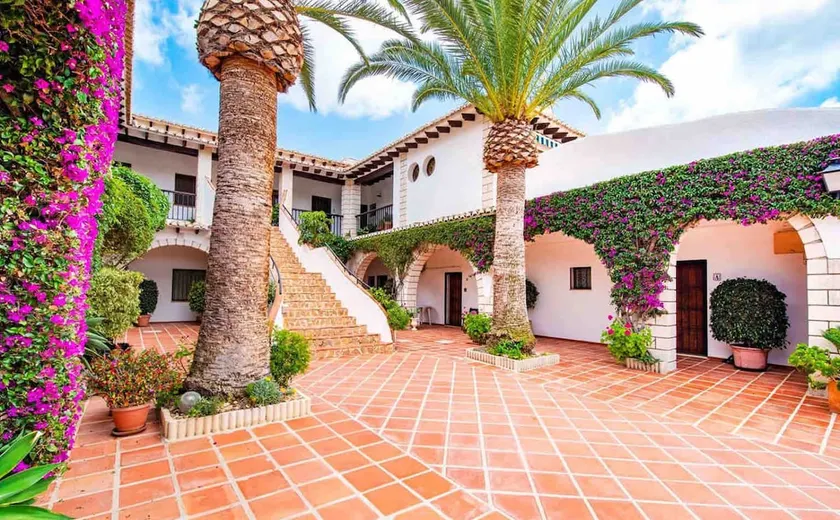 Sunny ground-floor flat nearby La Fustera beach - Image 1