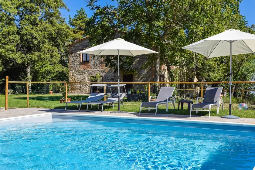 Private villa in Tuscany with pool, air conditioned, mosquito nets, adslwi fi - Image 1