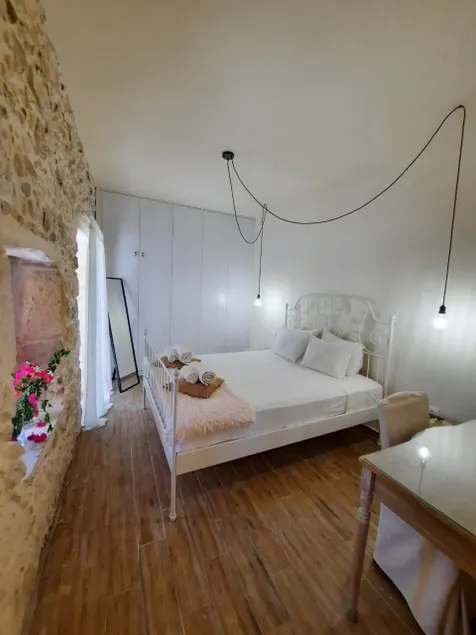 Sunny apartment in Kalyves Chania - Image 1