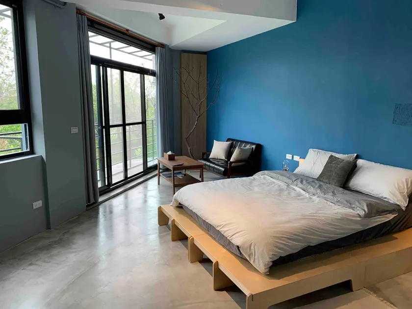 Riverside ~ Comfortable spacious double room - Image 1