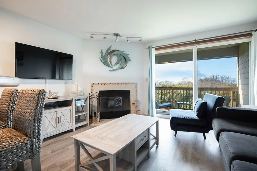 Calypso and Nautilus-Pet Friendly, Oceanfront, Wifi - Image 1