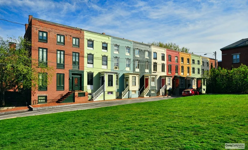 HistoricWestEnd 3StoryBrickTownhouse WalkToAll 5* - Image 1