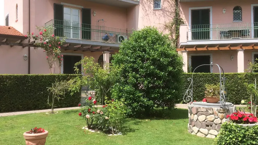 Entire apartment near the sea and Forte dei Marmi, relaxation, top location - Image 1
