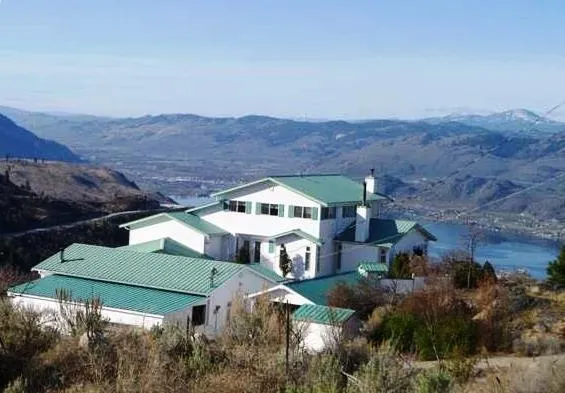 Private Apartment-12 mins to town; Million$ view - Image 1