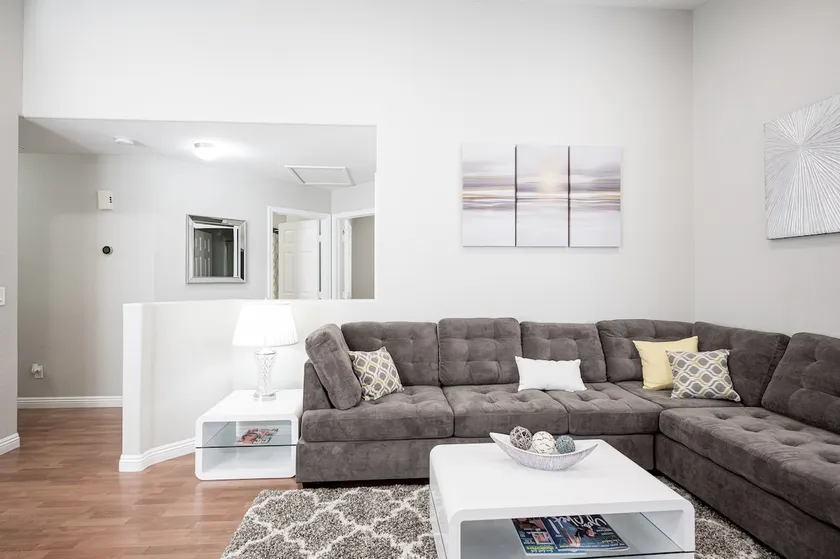 Modern, Cozy 3BR 2BA House 15 min from Strip - Image 1