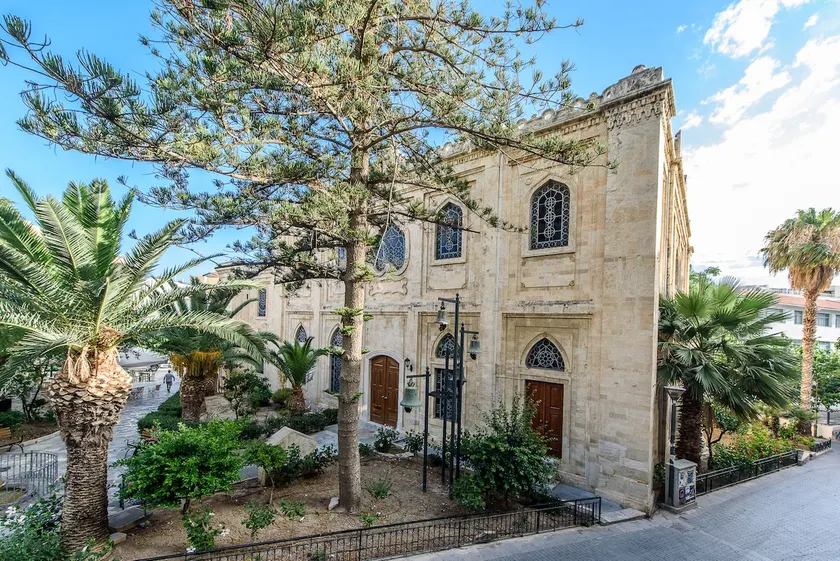 Cozy apartment on Saint Titos square - Image 1