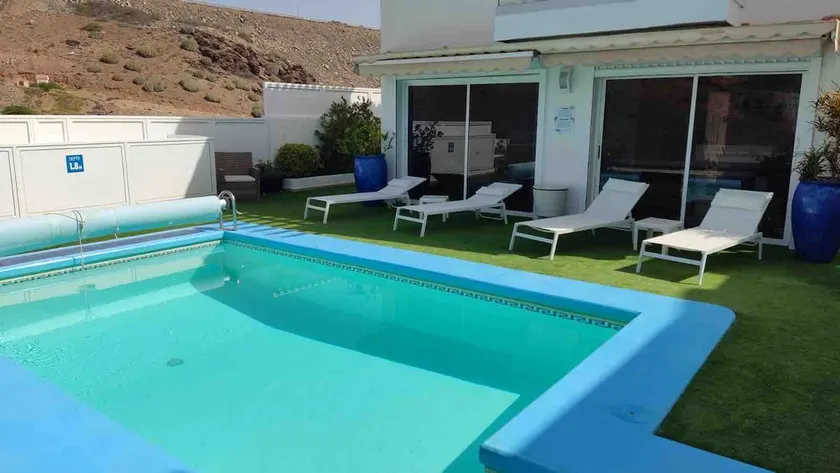 El Quijote with private heating pool - Image 1