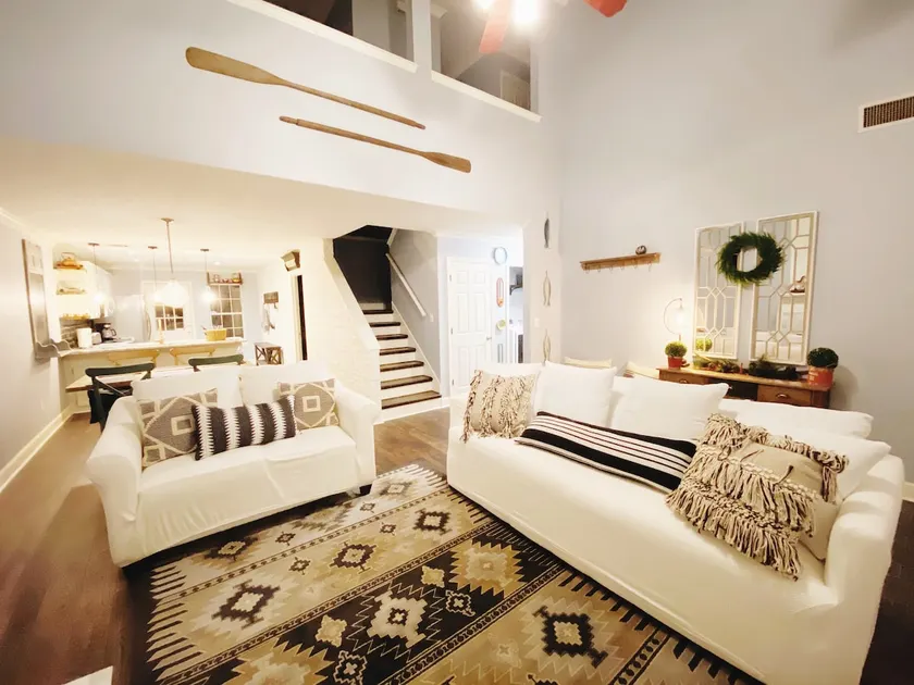 Fabulous 3BR 2BA Suite only minutes to Masters - Image 1