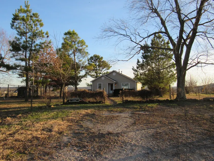 Oxford Bend Farmhouse - Image 1