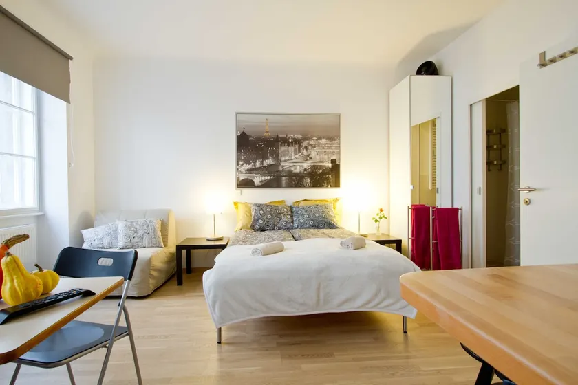 City apartment, discover Vienna maki on foot! - Image 1