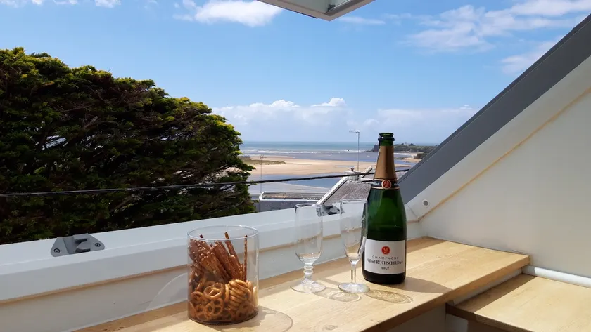 Small cozy nest with sea view, 3-min walk to the beach - Image 1