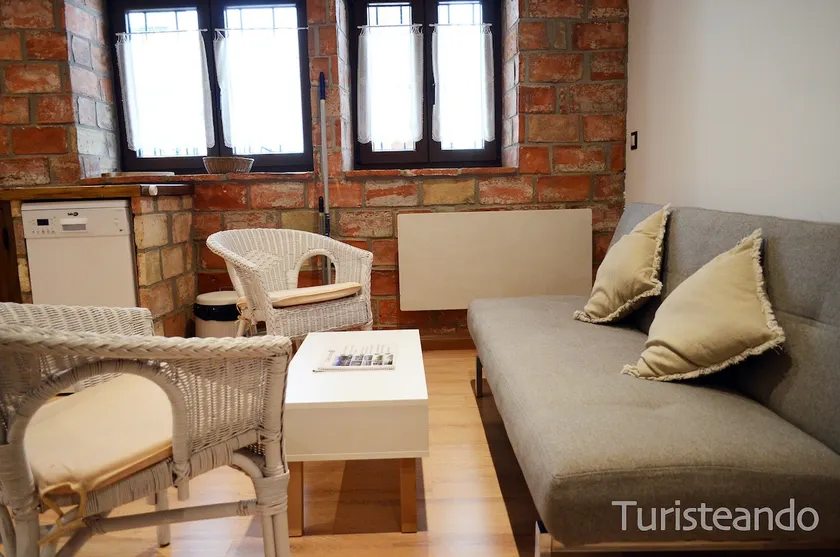 Llerandi 1A - Centrally located and completely renovated - Image 1