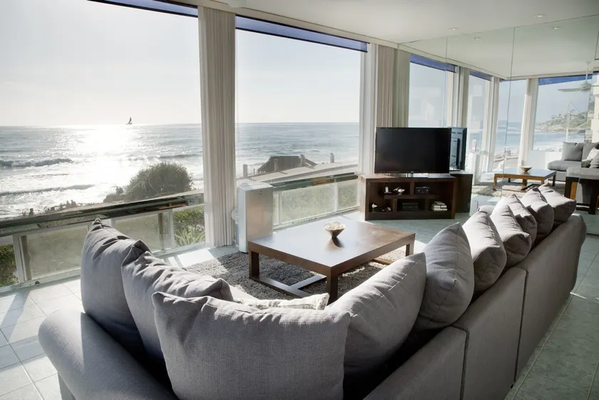 Stunning Windansea Ocean Front (A)! - Image 1