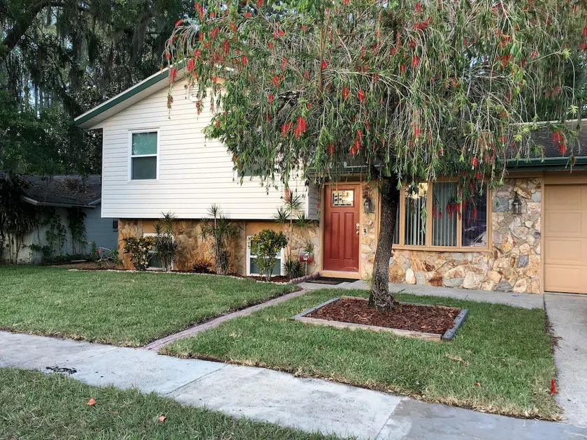Enjoy nature in the suburbs. - Image 1