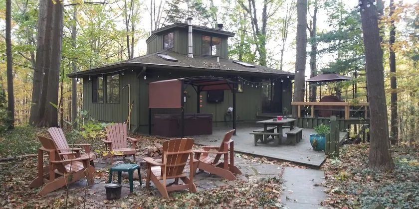 Relax & Unwind in a Nature Lover's Retreat! - Image 1