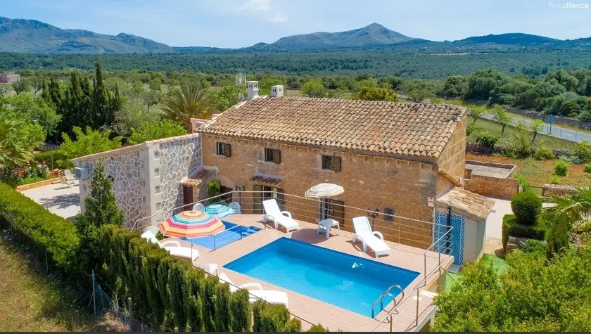 Enjoy Finca with Pool S'Altra Casa - Image 1