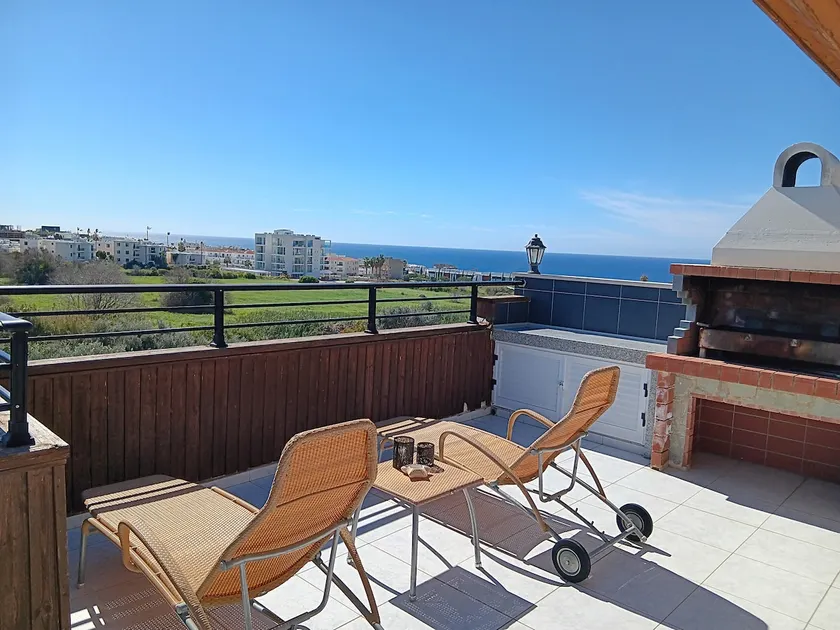 Eden B/201 two bedroom sea view apartment - Image 1