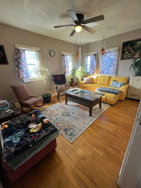 Private cozy apartment. 2 mi from downtown GR! - Image 1