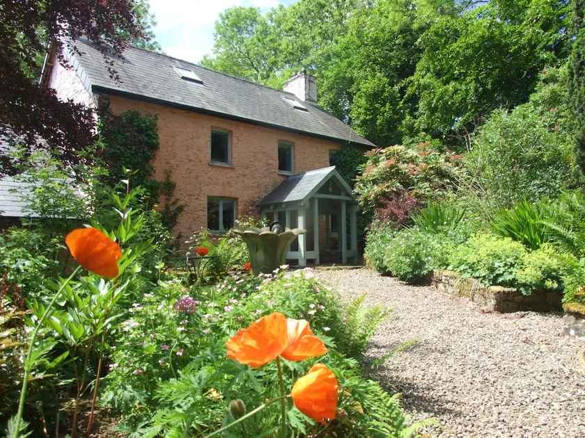 Rural Farm House, Stunning Views, Brecon Beacons - Image 1