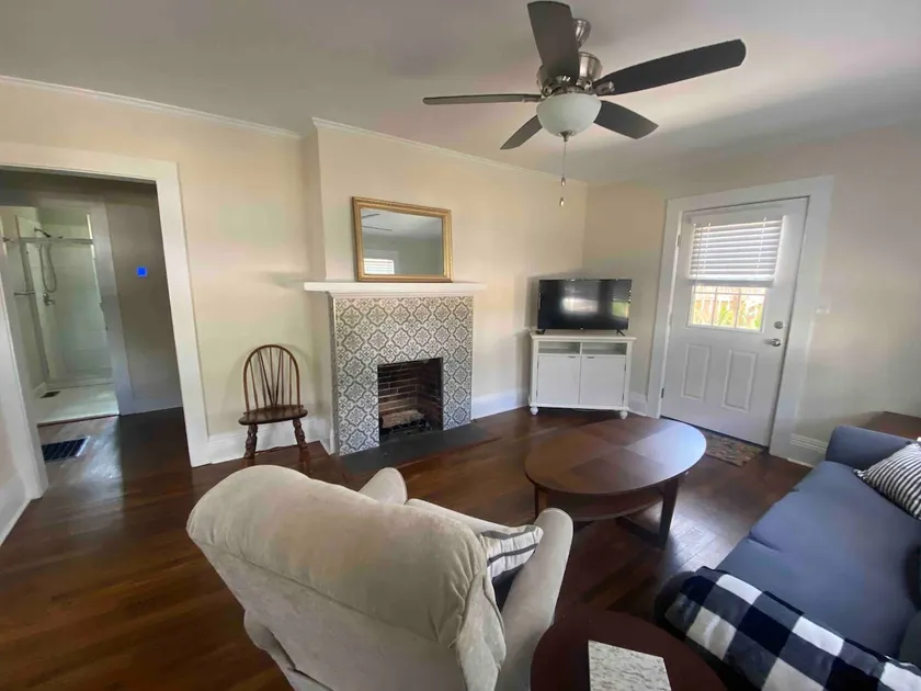 Downtown Elberton retreat - Image 1