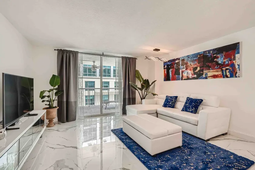 Luxurious brickell apartment 38thfloor ocean view - Image 1