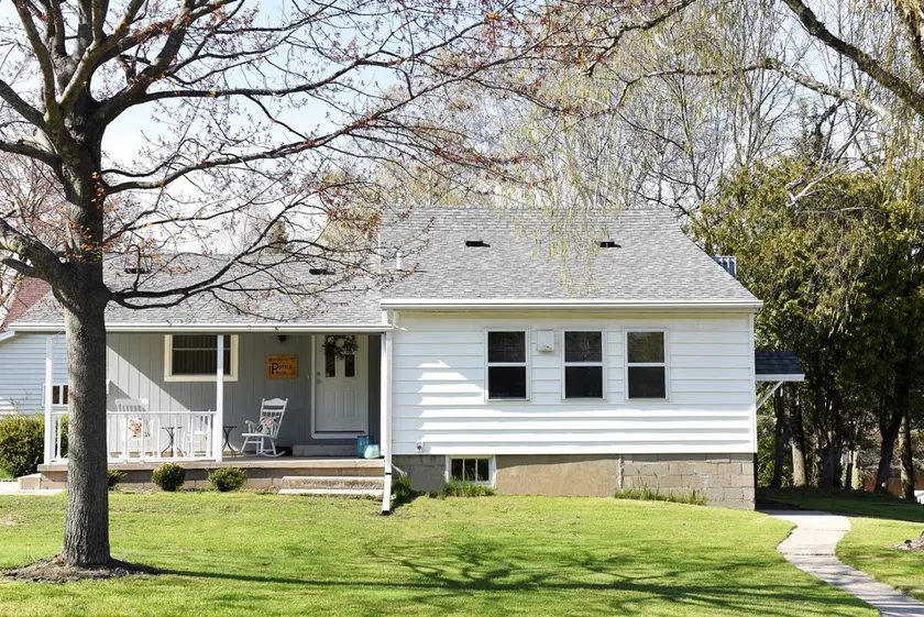 Patti's Place -Clean,Cozy getaway with bonus loft - Image 1