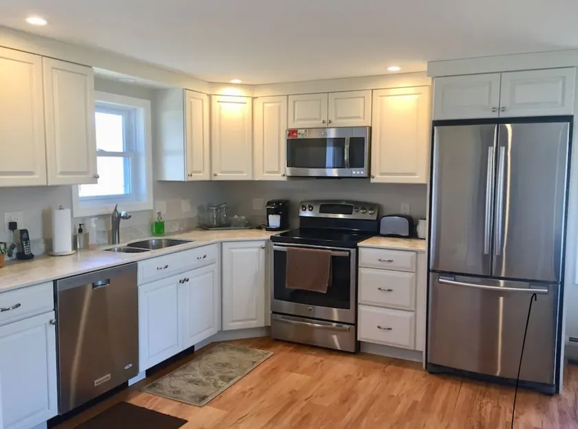 Cozy Home In The Berkshires, Pet Friendly with fenced in yard! - Image 1