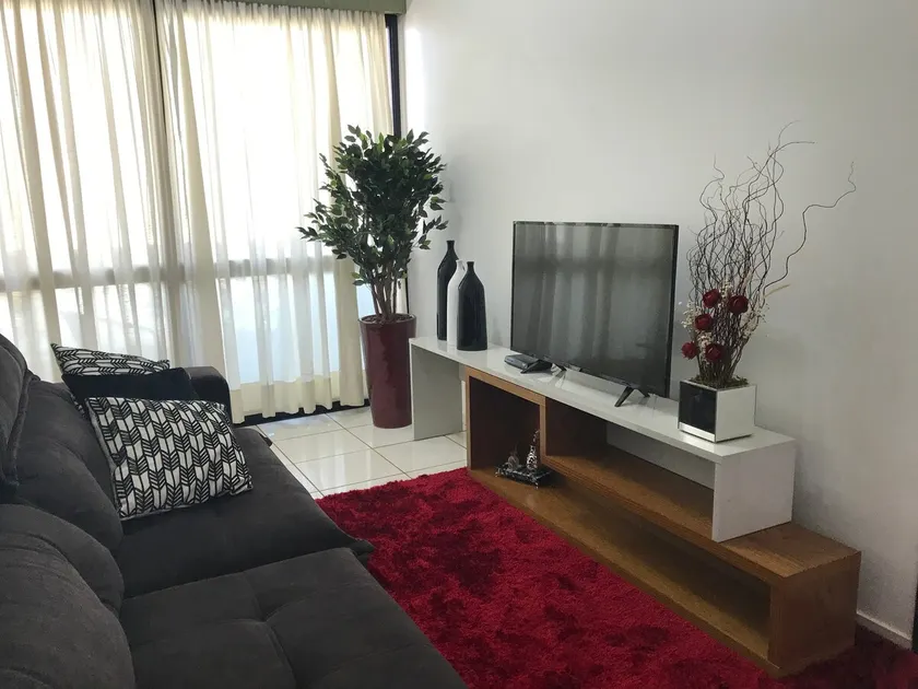 Flat in the center, Air-conditioning, daily cleaning, Wi-Fi and garage - Image 1