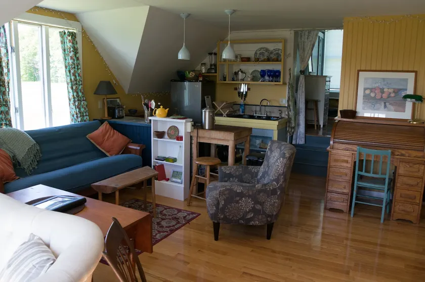 Private Hilltop farm apartment - Image 1