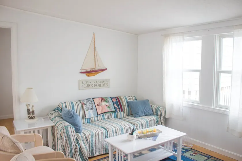 2BD 40ft From The Ocean Plus View - Image 1