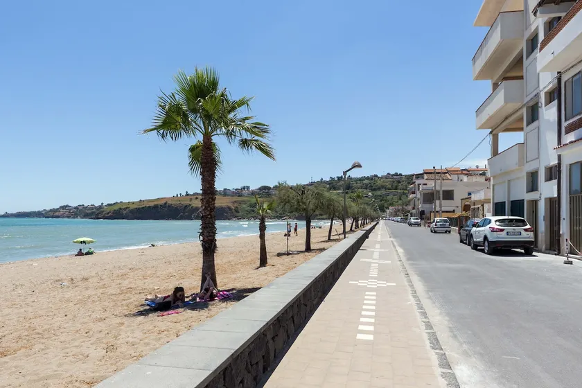 Beach Home - Image 1
