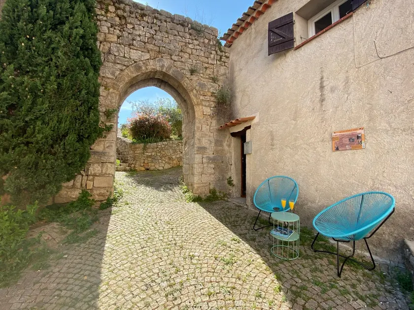 La Reinesse: Village duplex in Provence - Image 1