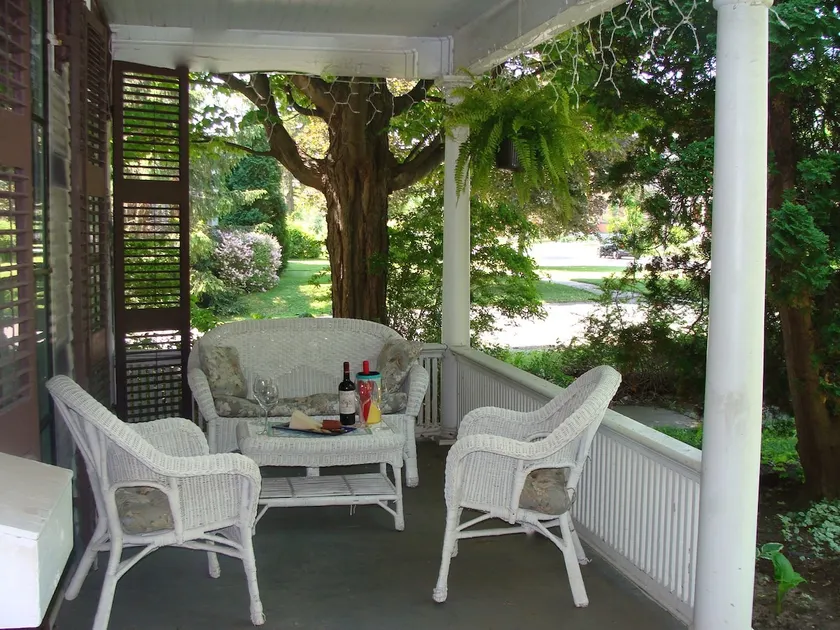 Gothic Revival Cottage on Van Cleef Lake - Image 1