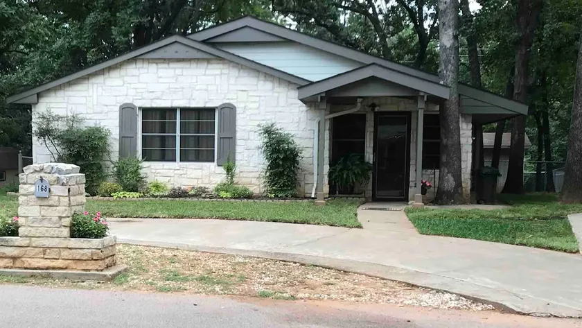 Lake Texoma Family Getaway - Image 1