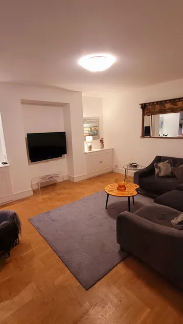 Spacious 2 bedroom flat in Baker street - Image 1