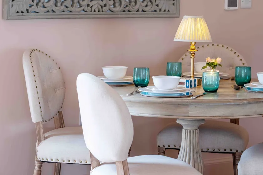 Luxury self-catering home - Image 1