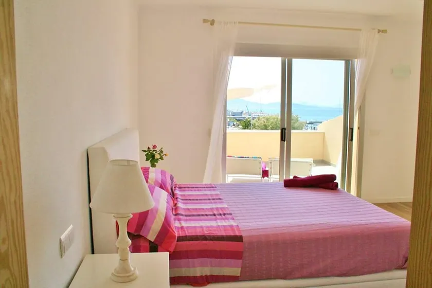 Cozy apartment right on the seafront - Image 1