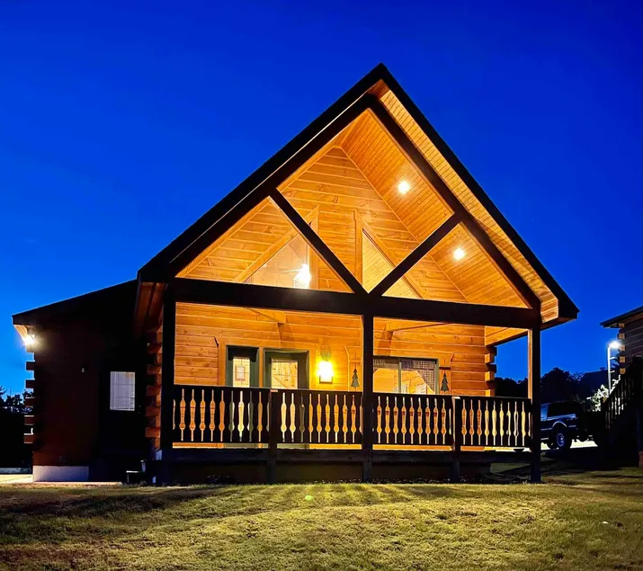 Cheerful 305 Hilltop Cabin near 3 Bears & Trails - Image 1