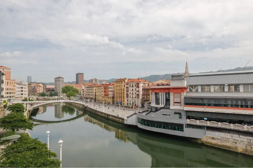 Exclusive apartment in Bilbao. EBI 701 - Image 1