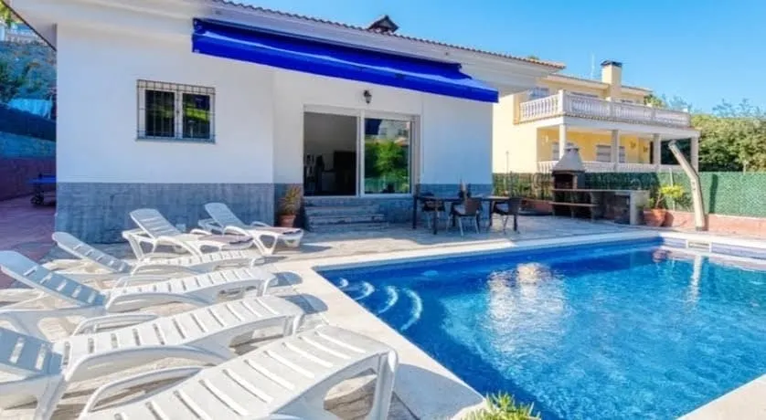 Villa in Lloret de Mar With Private Pool - Image 1
