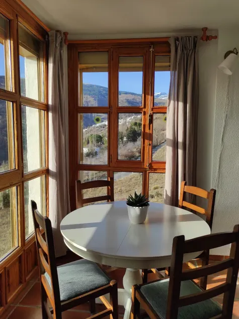 Lovely place with views - Image 1