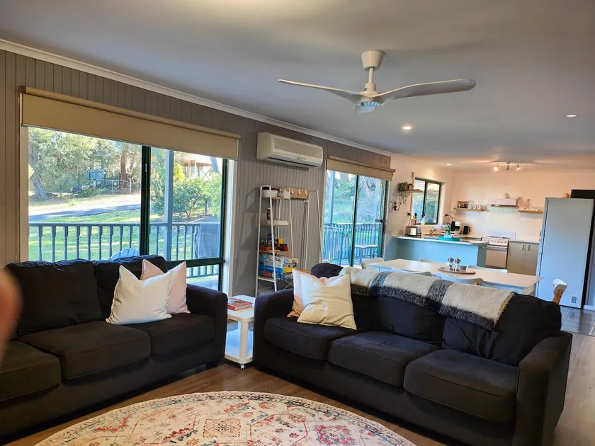 Cheerful 3 bedroom home close to beach and lake - Image 1