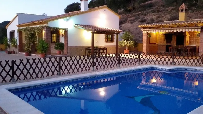 Ideal für Familien. Privates Schwimmbad. Andalusisches Haus Ganz in der Nähe von Málaga - Image 1
