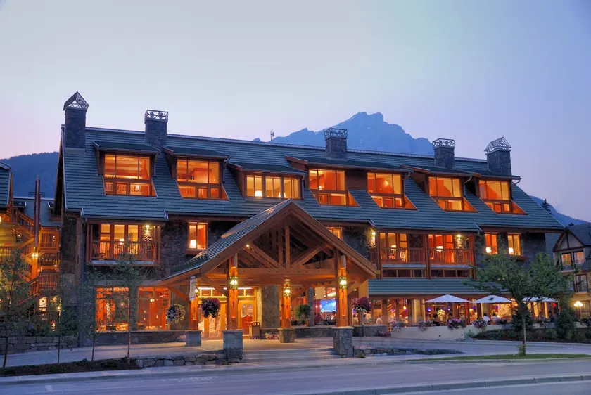 Rockies Room with Access to Grotto Hot Pools! - Image 1
