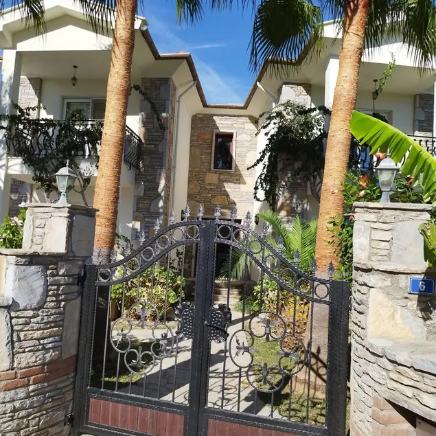 Stoks Nest House - Image 1